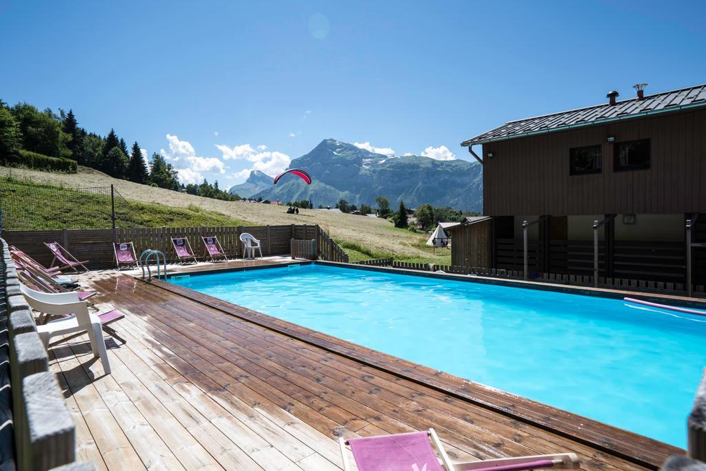 Village De Vacances Les Flocons Verts Les Carroz d'Araches Bagian luar foto